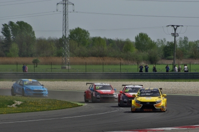 WTCC - Závod 1