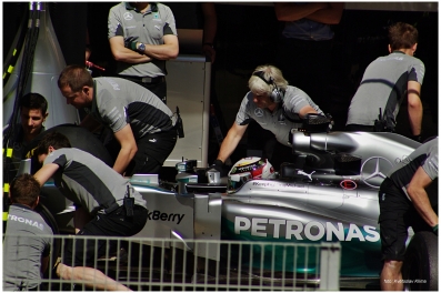 Nico v Pit Lane