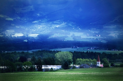 V podvečer